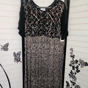 Elegant Black and Tan Patterned Maxi Dress Retro